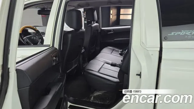 KG_Mobility_Ssangyong KORANDO 2015 thumb 11