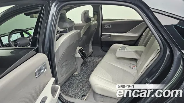 Hyundai IONIQ 6 2023 thumb 11