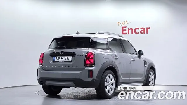 MINI Countryman 2022 thumb 2