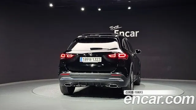 Mercedes-Benz GLA 2023 thumb 3