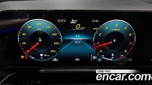 Mercedes-Benz GLA 2023 thumb 7