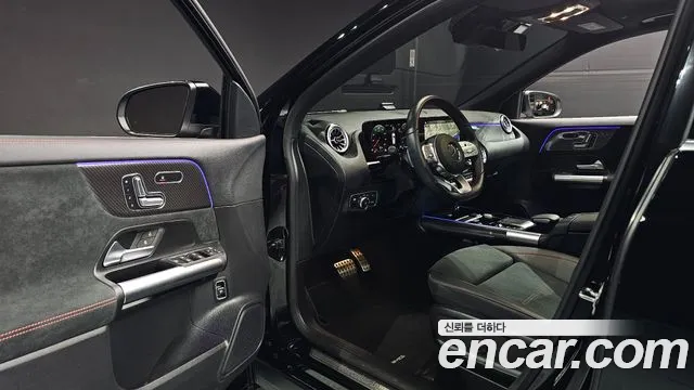 Mercedes-Benz GLA 2023 thumb 9