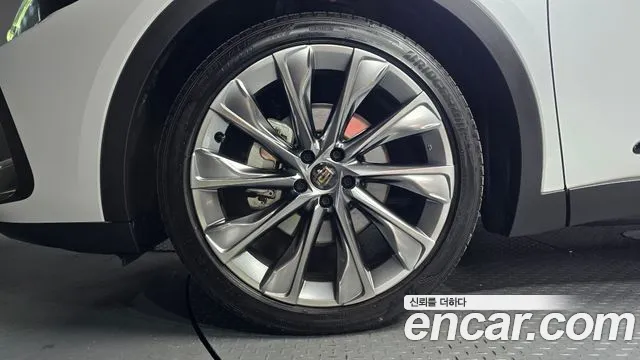 Toyota Crown 2024 thumb 5