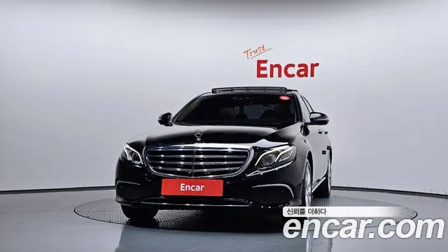 Mercedes-Benz E-Класс 2017 thumb 3