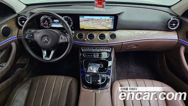 Mercedes-Benz E-Класс 2017 thumb 7