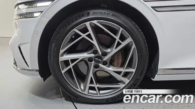Genesis G90 2023 thumb 5
