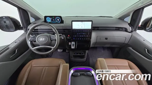 Hyundai Staria 2025 thumb 7