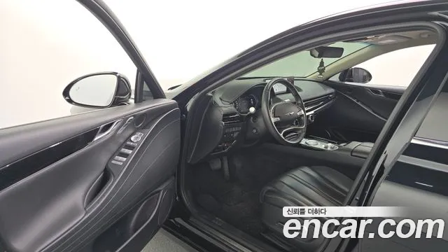 Genesis G80 2020 thumb 10