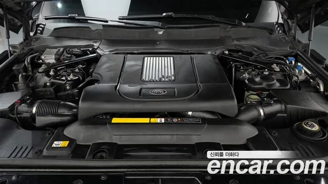 Land Rover Range Rover 2019 thumb 6