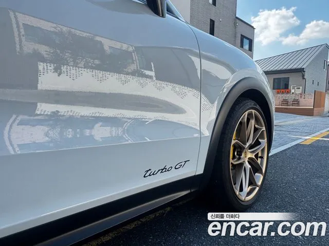 Porsche Cayenne 2022 thumb 6