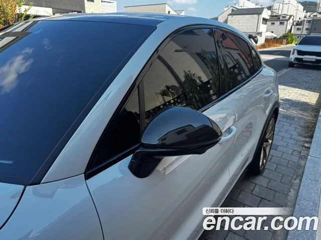 Porsche Cayenne 2022 thumb 8