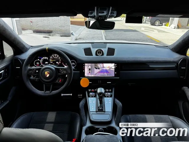 Porsche Cayenne 2022 thumb 9