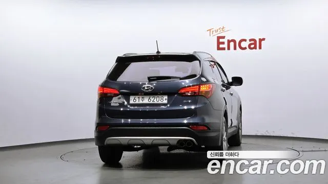 Hyundai Santa Fe 2013 thumb 4