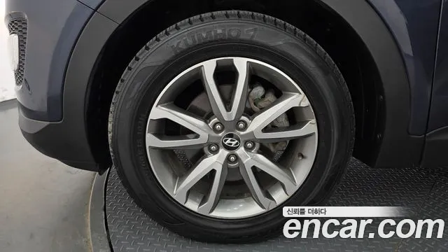 Hyundai Santa Fe 2013 thumb 5