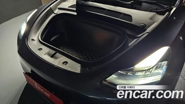 Tesla Model Y 2022 thumb 5