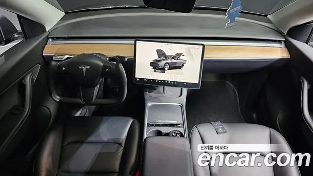 Tesla Model Y 2022 thumb 6