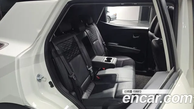 KG_Mobility_Ssangyong TIBOLI 2017 thumb 10