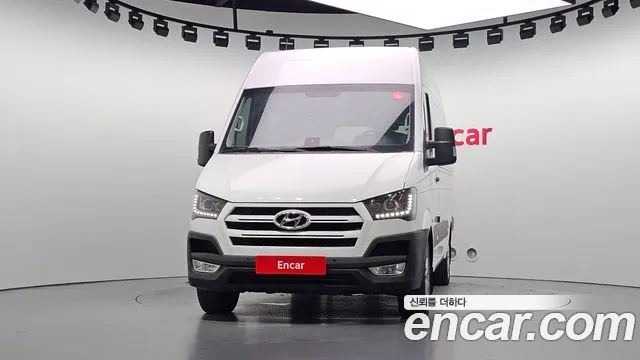Hyundai Staria 2021 thumb 3