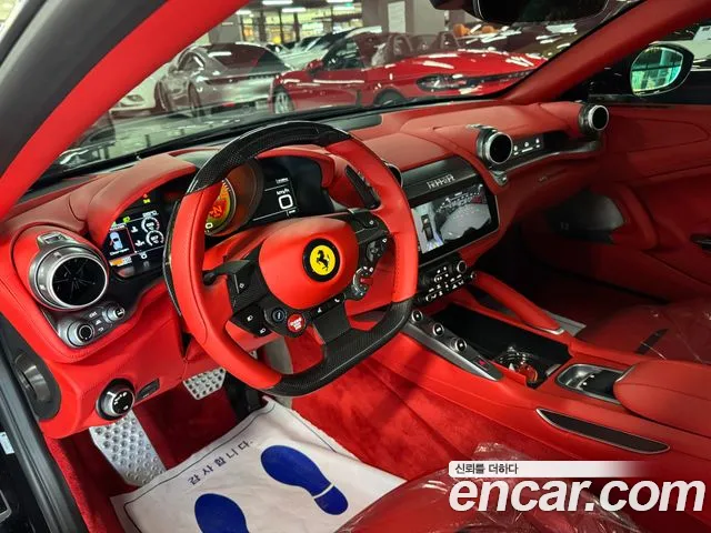 Ferrari GTC4 Lusso 2019 thumb 4