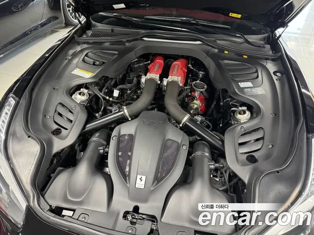 Ferrari GTC4 Lusso 2019 thumb 5