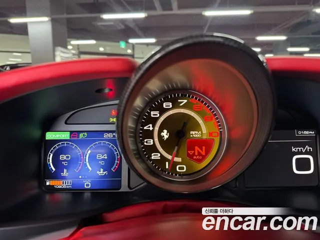 Ferrari GTC4 Lusso 2019 thumb 6