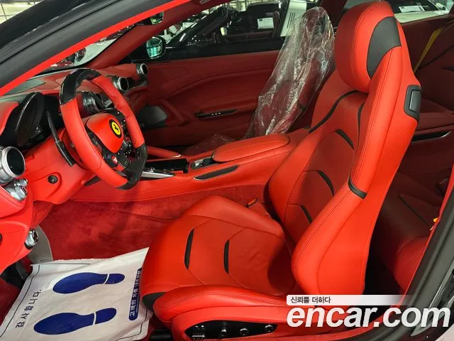 Ferrari GTC4 Lusso 2019 thumb 8