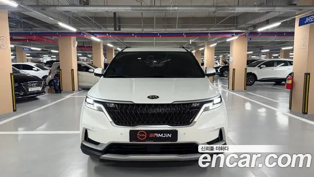 Kia Carnival 2021 thumb 3