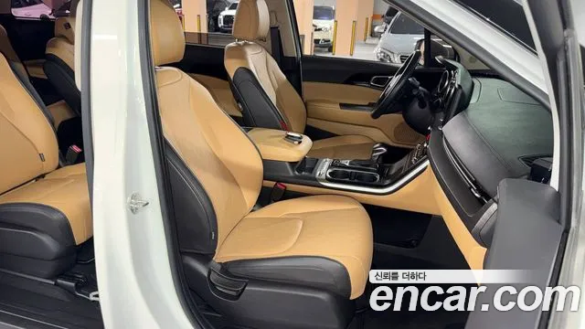 Kia Carnival 2021 thumb 10