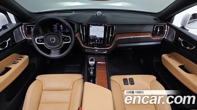 Volvo XC60 2025 thumb 6
