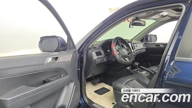 KG_Mobility_Ssangyong Rexton 2019 thumb 10