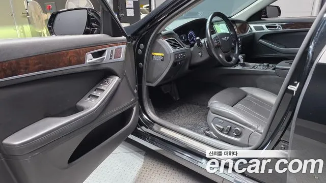 Hyundai Genesis 2014 thumb 10