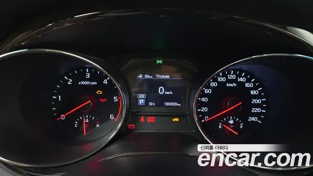 Kia Carnival 2018 thumb 7