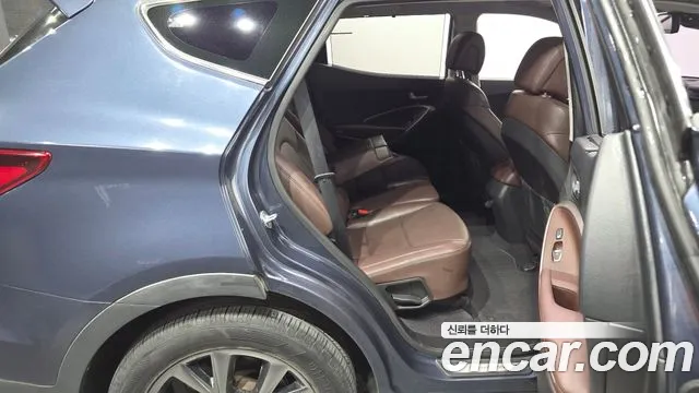 Hyundai Santa Fe 2017 thumb 11
