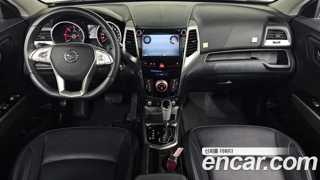 KG_Mobility_Ssangyong TIBOLI 2015 thumb 7