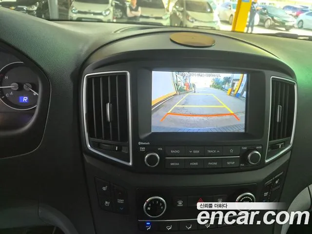 Hyundai Starex 2020 thumb 10