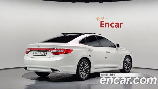 Hyundai Grandeur 2013 thumb 2