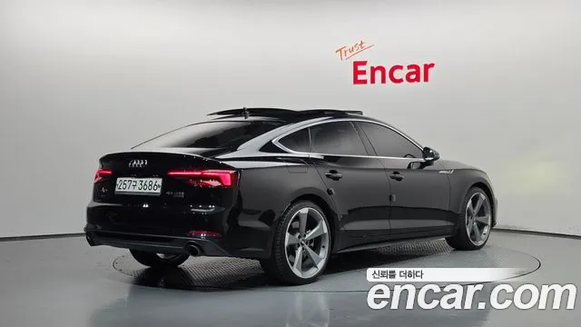 Audi A5 2019 thumb 2
