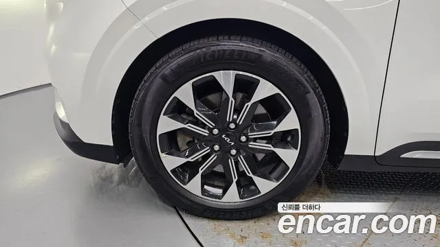 Kia Carnival 2020 thumb 4