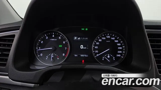 Hyundai Avante 2017 thumb 8