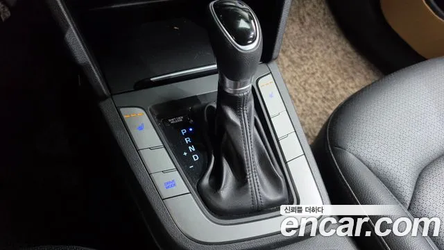Hyundai Avante 2017 thumb 9