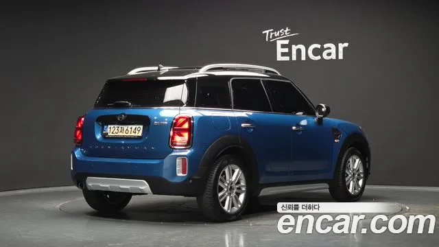 MINI Countryman 2021 thumb 2