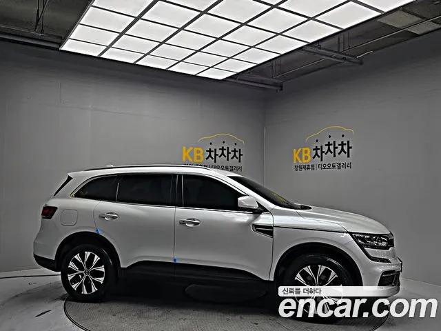 Renault-KoreaSamsung Koleos 2022 thumb 3