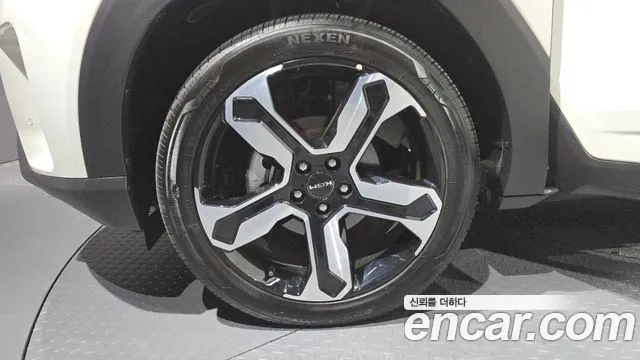 KG_Mobility_Ssangyong Torres 2025 thumb 5