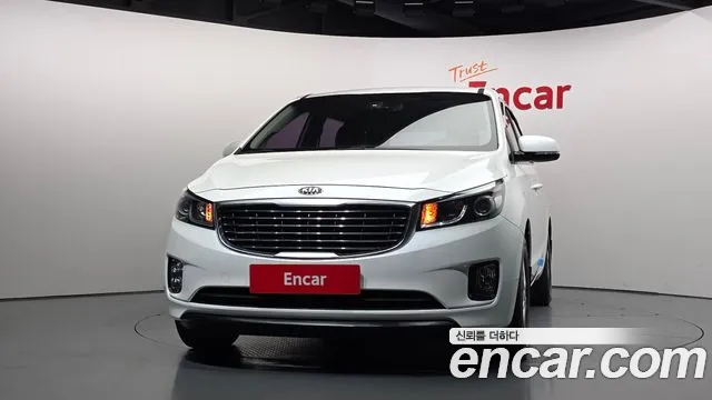Kia Carnival 2016 thumb 3