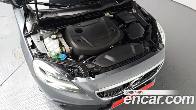 Volvo V40 2019 thumb 5