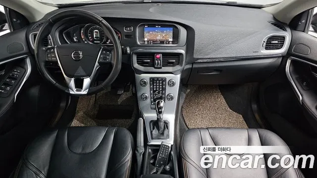 Volvo V40 2019 thumb 6