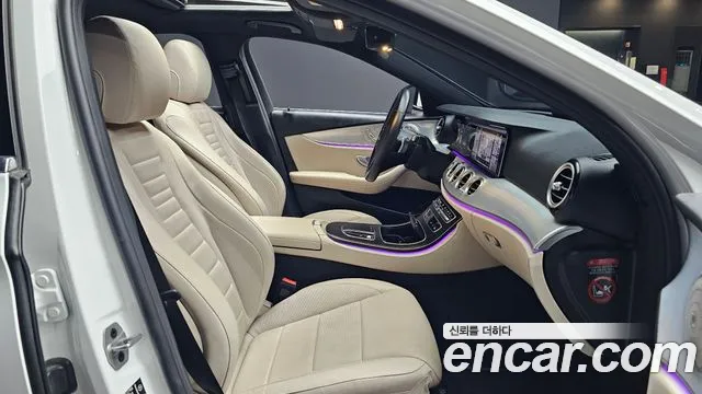 Mercedes-Benz E-Класс 2021 thumb 10