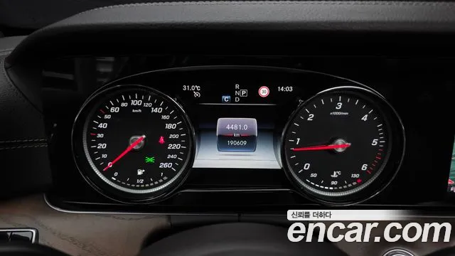 Mercedes-Benz E-Класс 2019 thumb 8