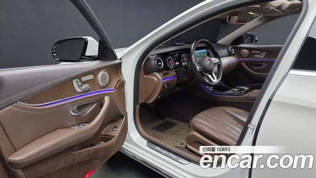Mercedes-Benz E-Класс 2019 thumb 10