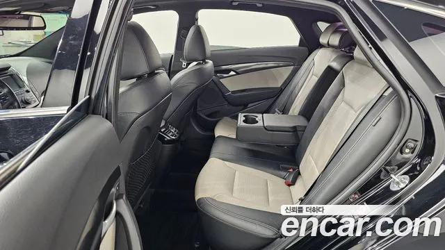 Hyundai i40 2016 thumb 12